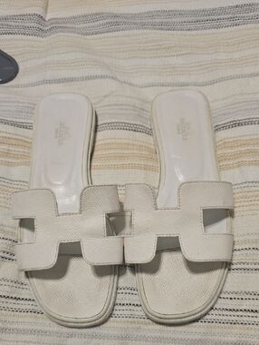 White Oran Slide Sandals - Women